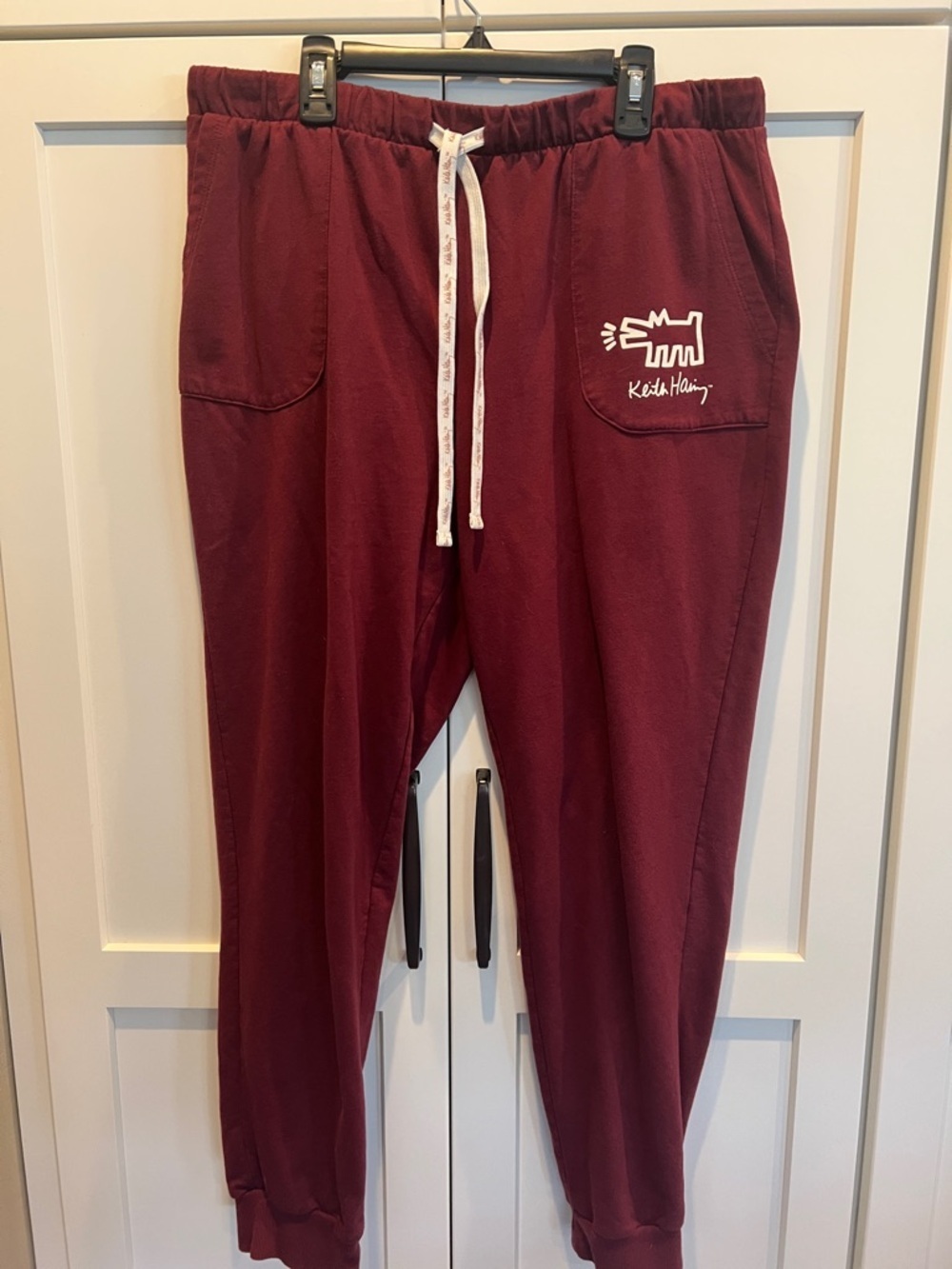 Keith Haring Iconic Barking Dog Burgundy Fleece Joggers Size Large